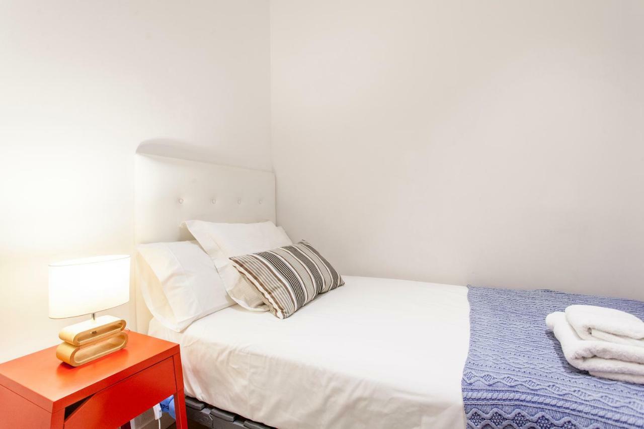 R&C Apartments Close To Center Valencia Bagian luar foto